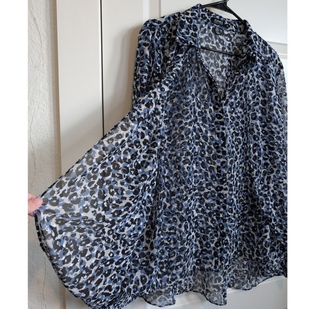 Jones New York Blue Leopard Print Sheer Button Down Shirt - Picture 5 of 6